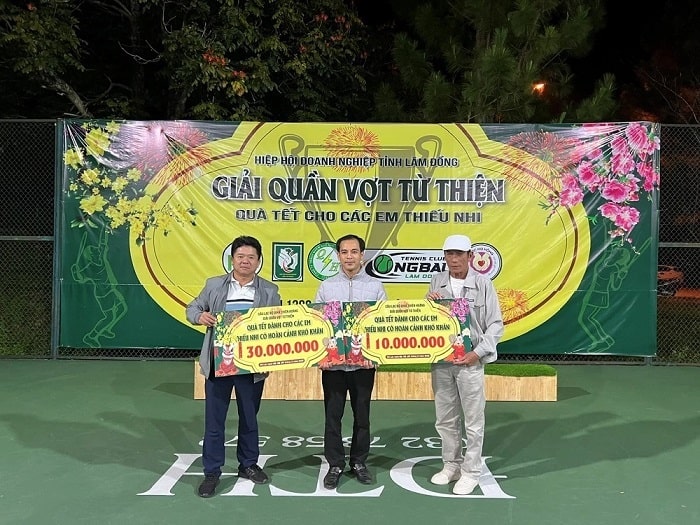 Cúp quần vợt Hiệp hội Doanh nghiệp Lâm Đồng.