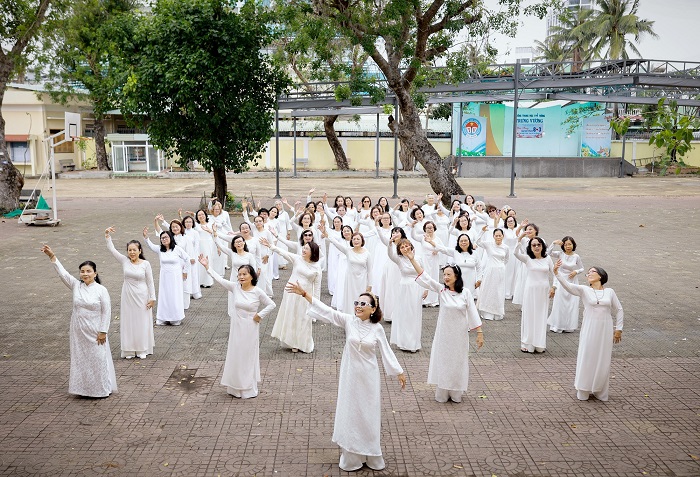 Trường THPT Trưng Vương