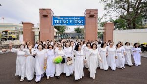 Sắc son tình đồng môn Nữ Trung học Qui Nhơn niên khóa 1968–1975