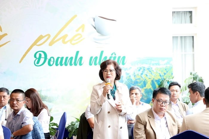 Cà phê doanh nhân